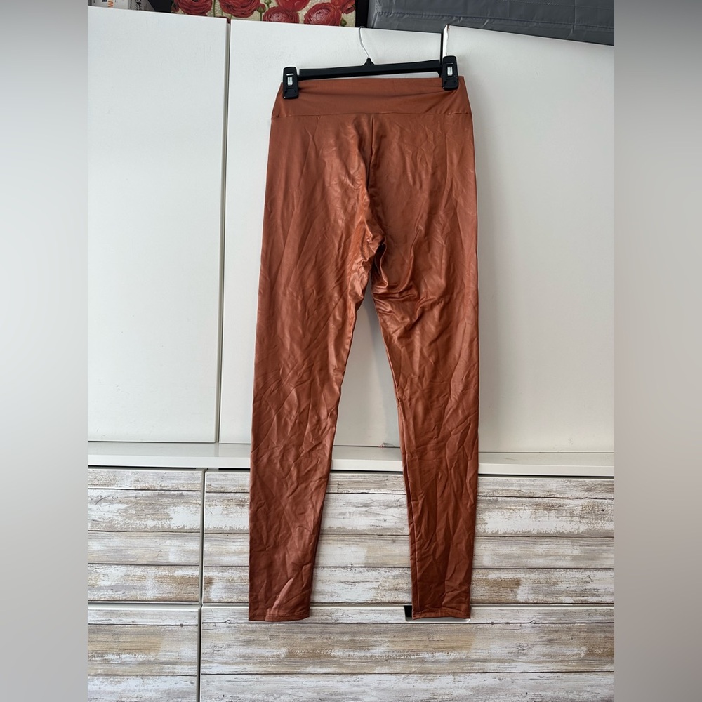 🧡 Charlotte Russe Medium Copper Metallic Shiny Stretch Leggings NWT